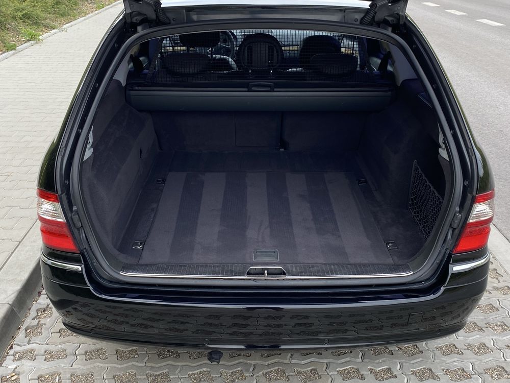 Mercedes-Benz w211 avantgarde e320cdi 224km 2005r z Niemiec opłacony