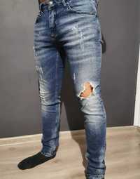 Jeansy Philipp Plein r. 33 dziury