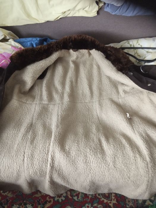 Дублёнка женская меховая,акрил,искусственный замша.Очень тёплая.С пояс