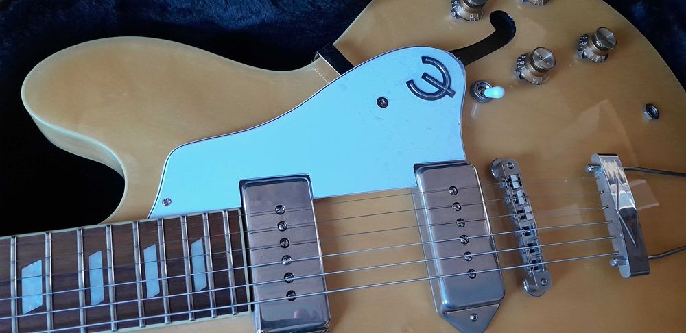 Epiphone Casino,gitara hollowbody,thinline,twardy futerał