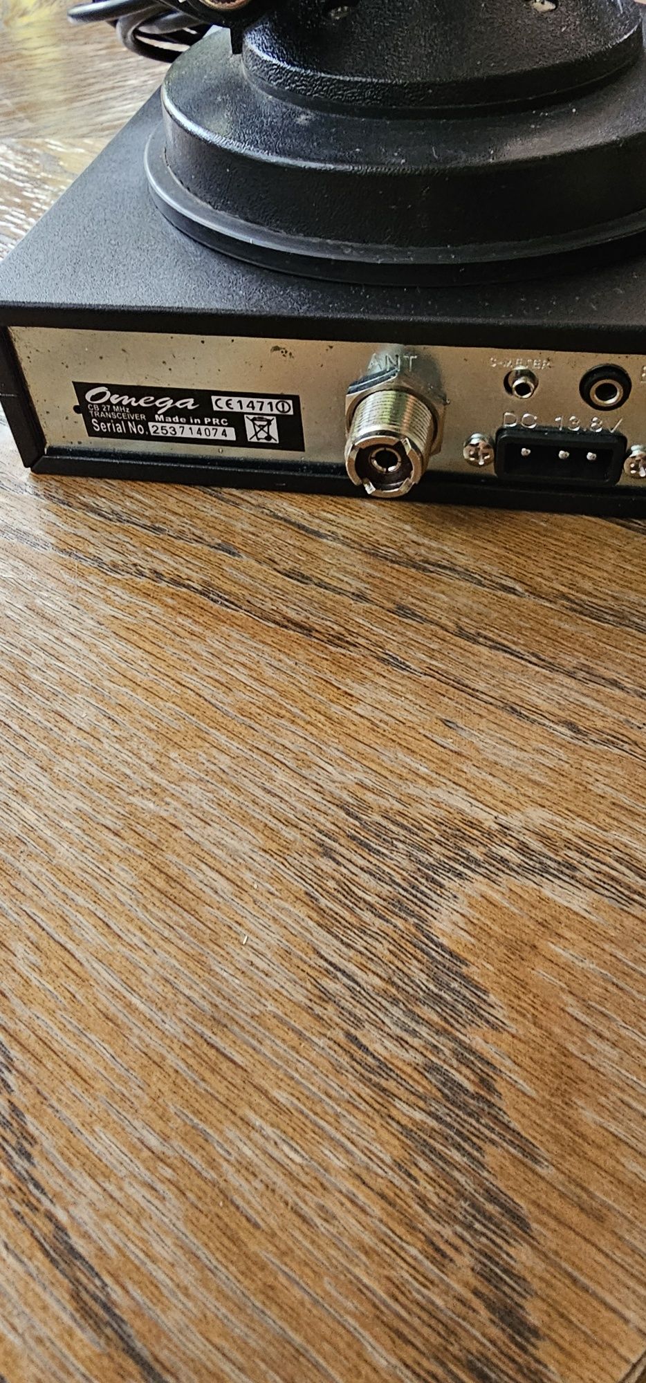 Cb radio Omega + president