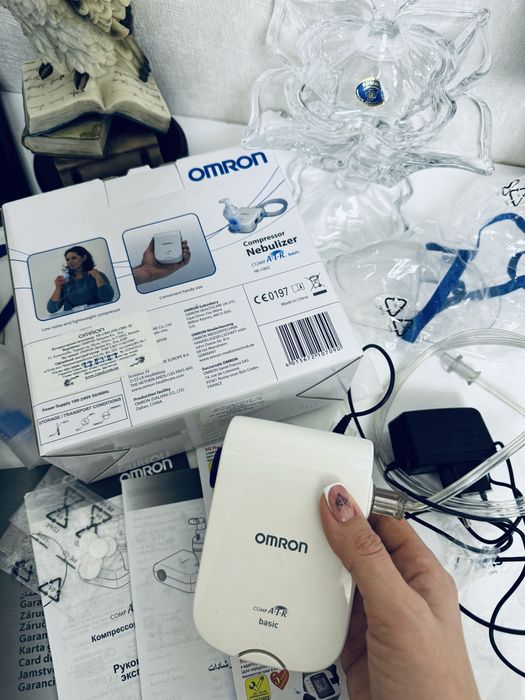 Продам нібулайзер  інгалятор компресорний від фірми Omron