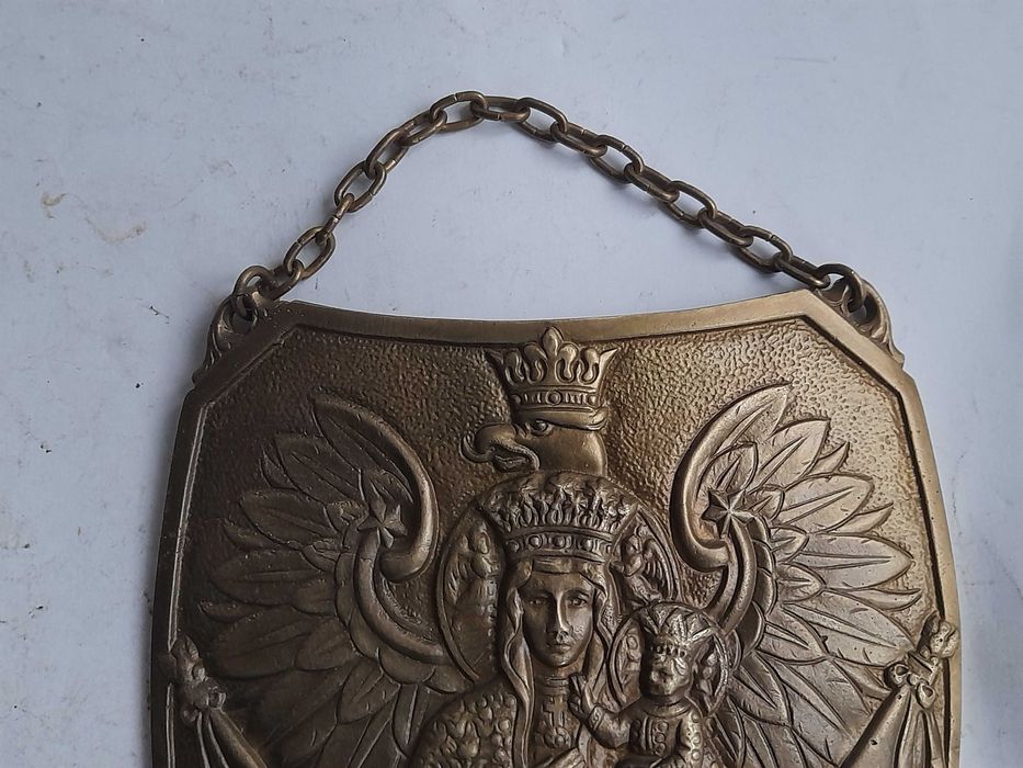 Duży ryngraf Matka Boska Częstochowska z orłem, sztandarami (16,5 cm)