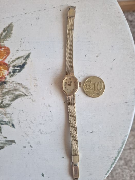 Relógio FESA de corda (mecânico) de senhora antigo