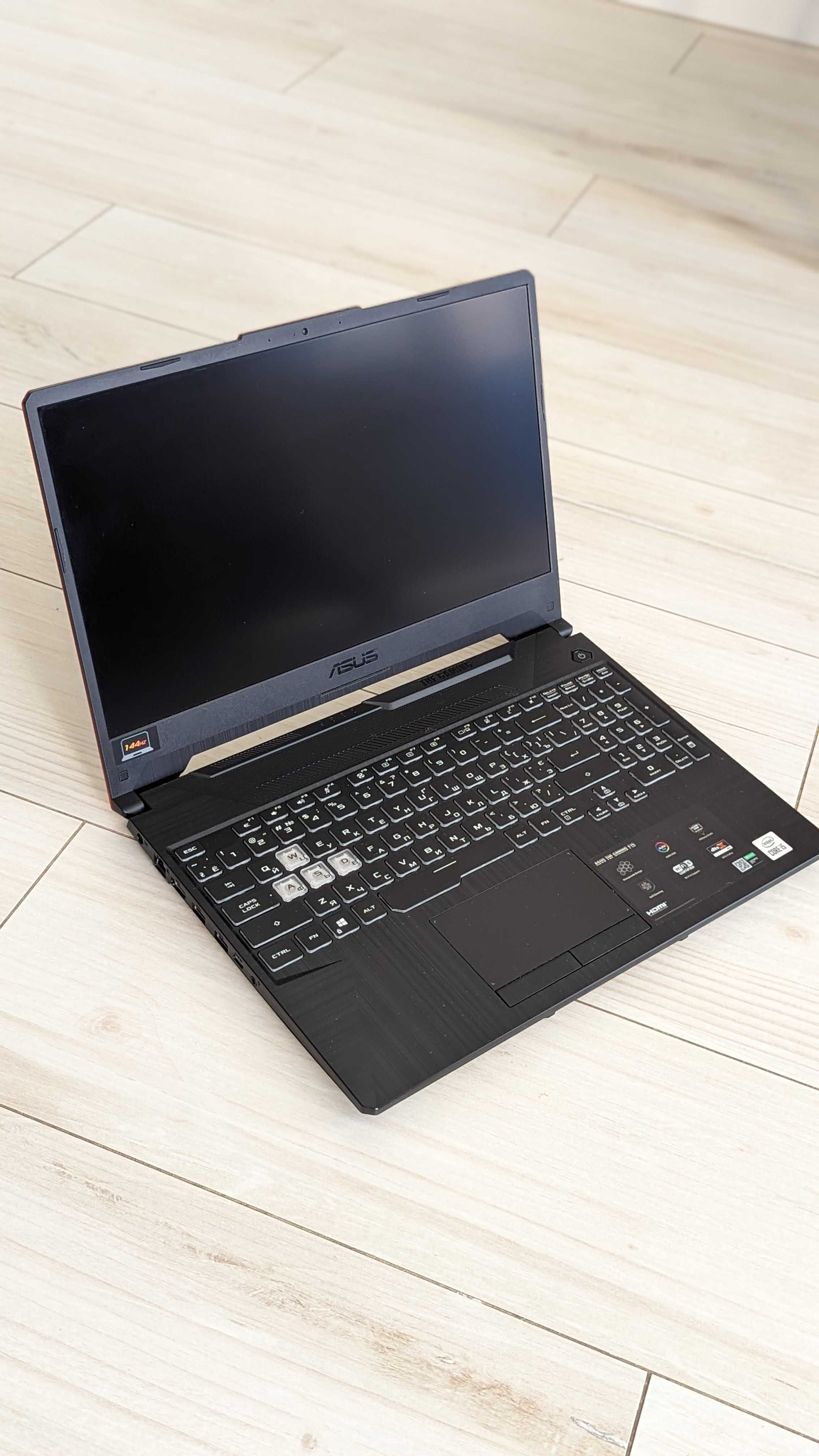Asus TuF Gaming F15 144 ghz