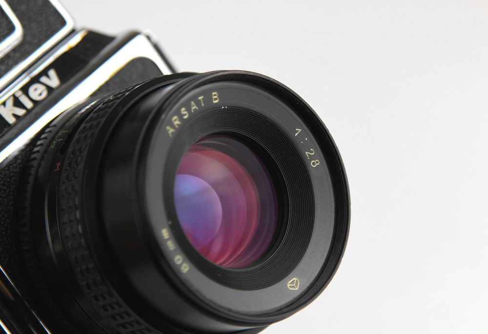 НОВЫЙ Фотоаппарат КИЕВ-88 TTL Объектив ARSAT B Формат 6х6