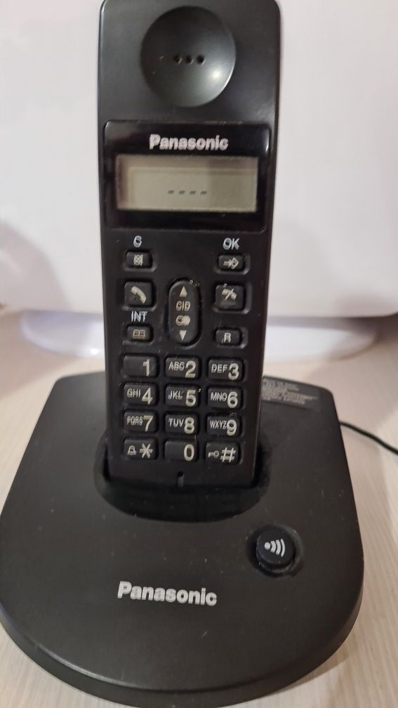 Беспроводной стационарный телефон Panasonic KX-TG 1077