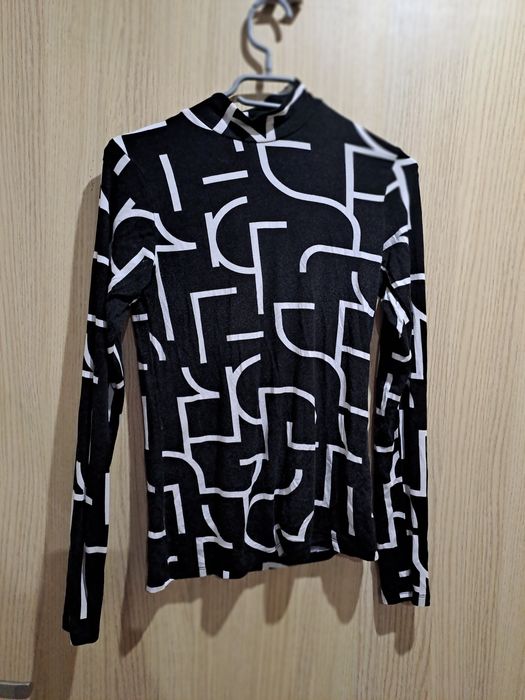 (1111) Golfik damski r.S