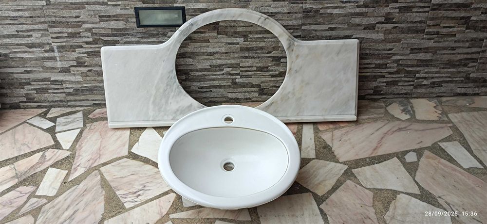 Pedra e lavatório para móvel de casa de banho