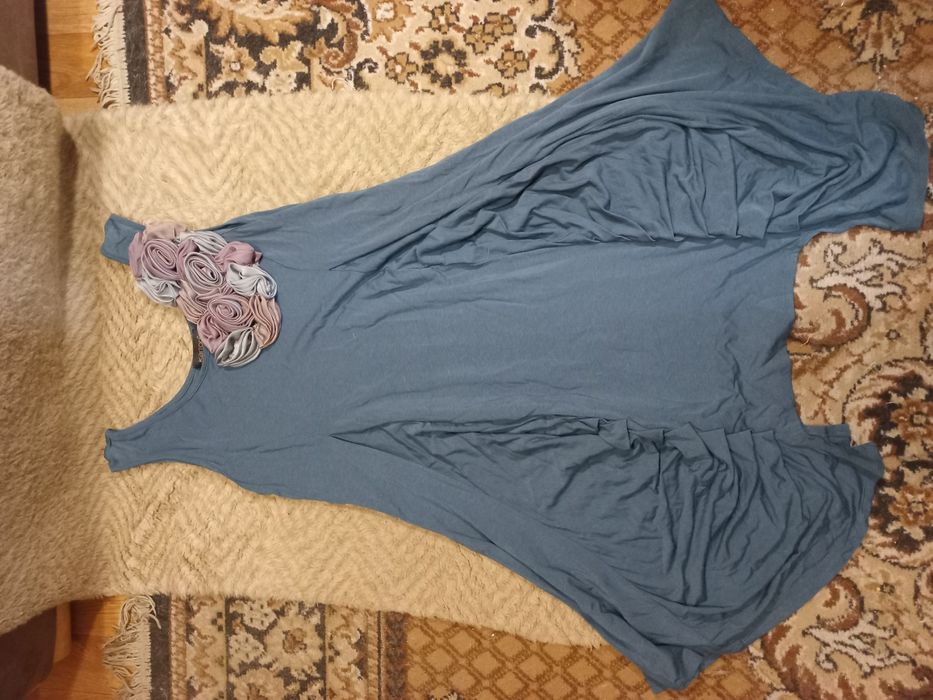 Лот платье, юбка, брюки, блуза р.44-48