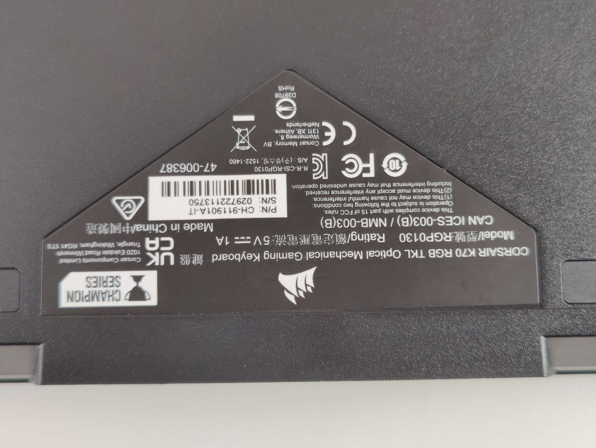 Klawiatura przewodowa mechaniczna Corsair K70 RGB TKL QWERTY