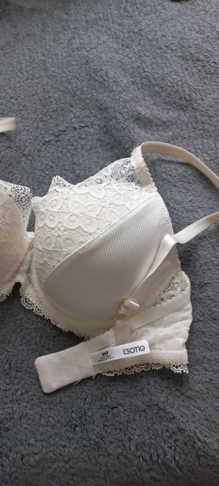 Biustonosz Esotiq 65F