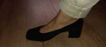 Sapato preto em pele
