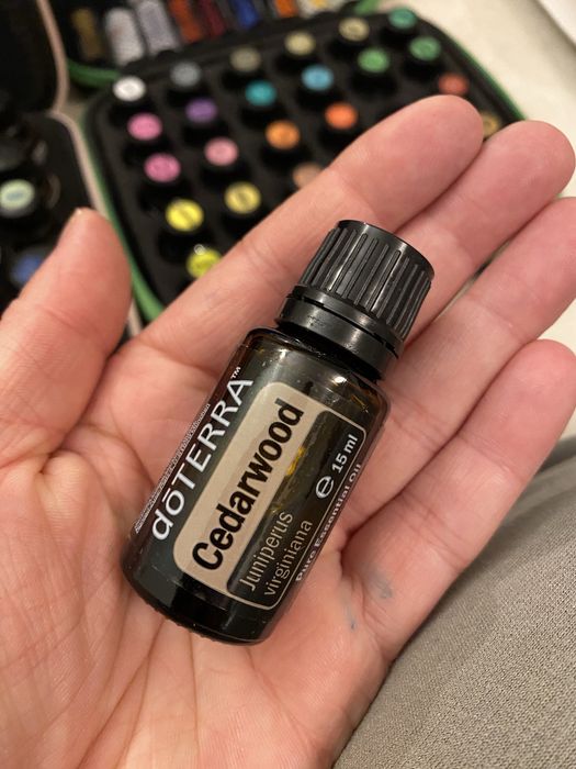 Cedarwood olejek eteryczny DOTERRA