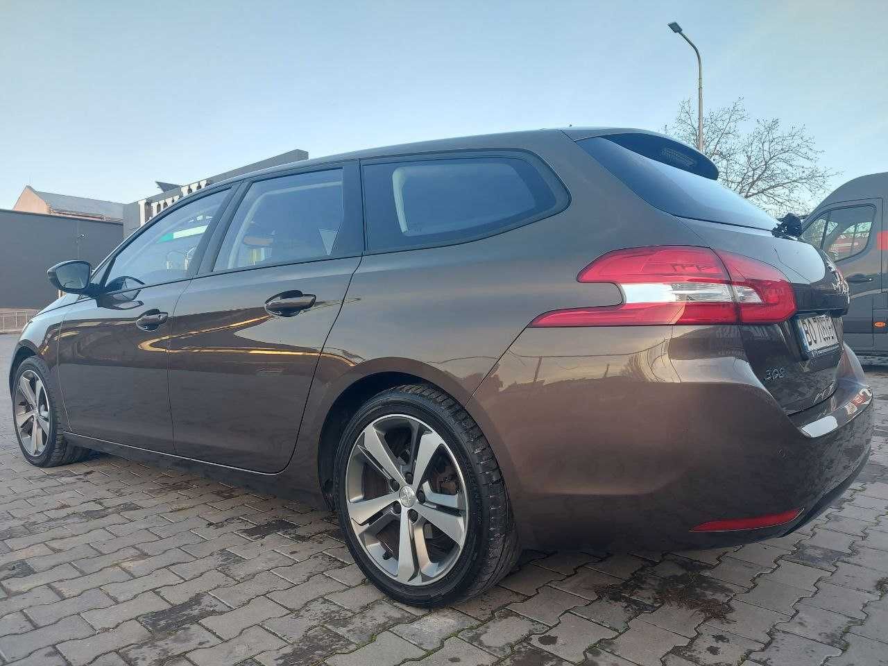 Peugeot 308 t9 Рідна фарба