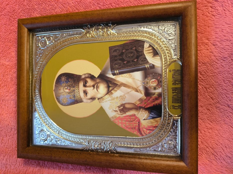 Продам иконы разные