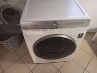 Sprzedam Pralkosuszarkę Samsung model WD90T954ASH.
Z