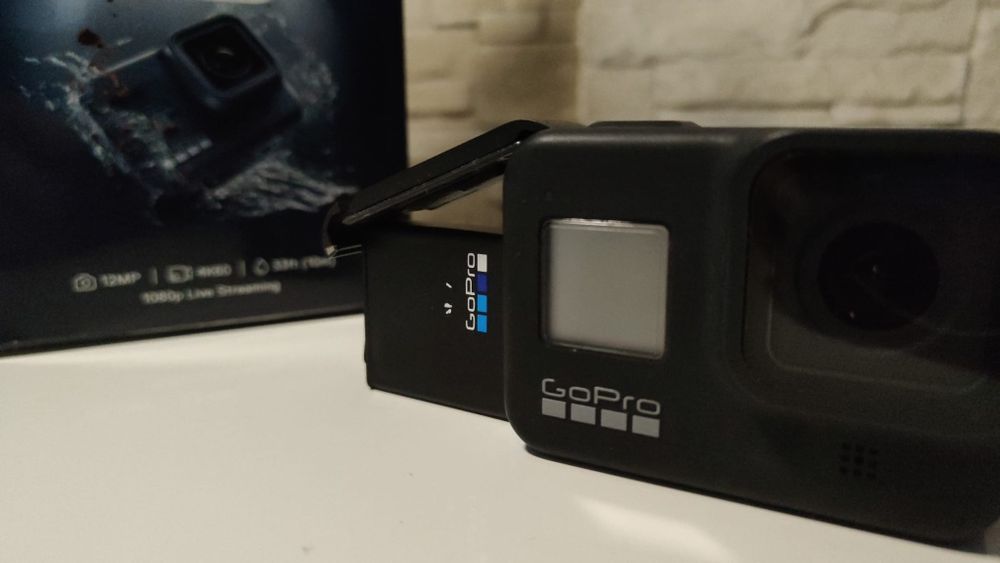 GoPro Hero 8 Black + akcesoria gratis