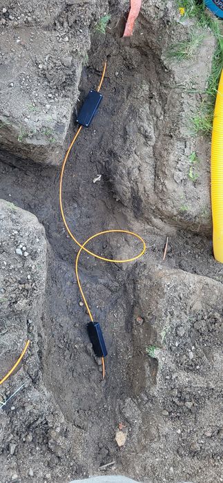 Monitoring, spawanie światłowodów internetu dekodera