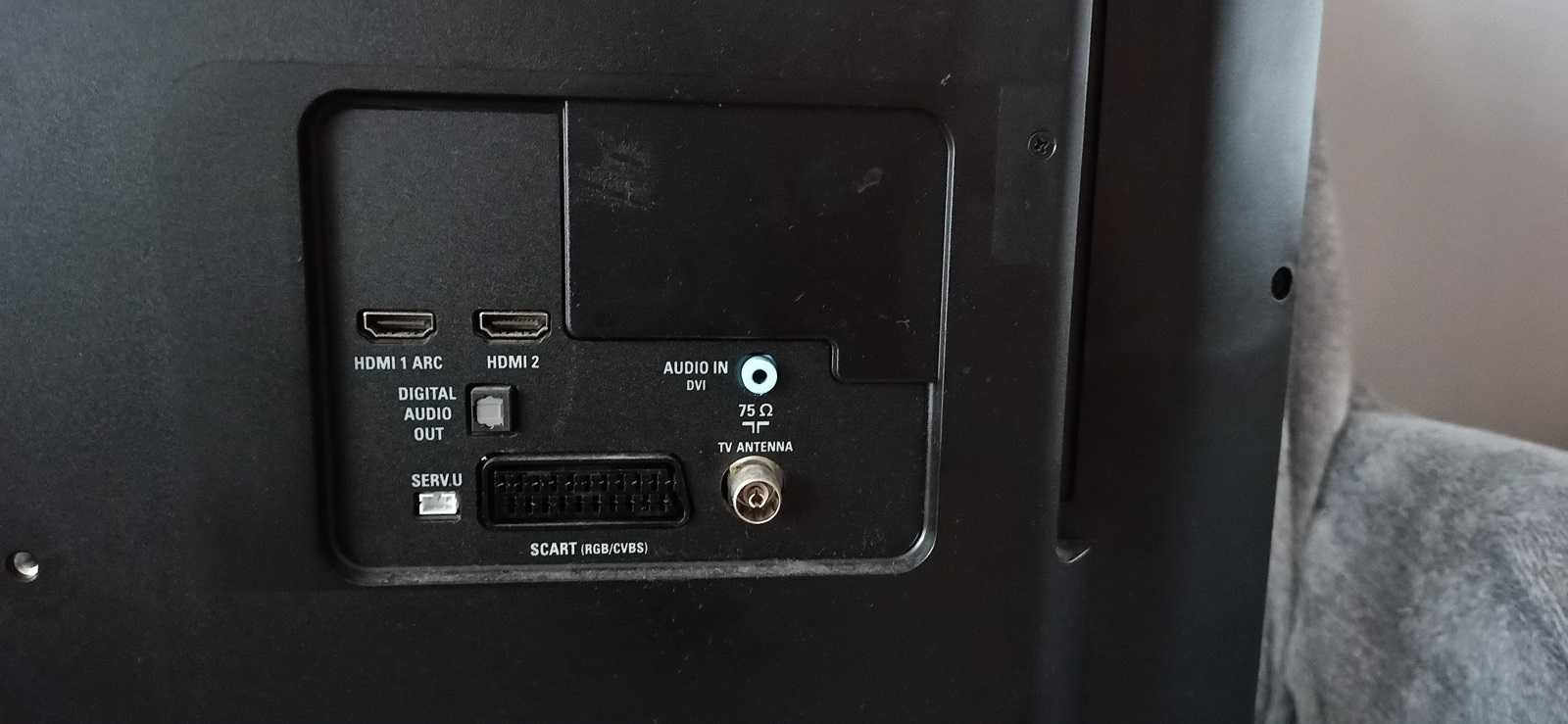 Telewizor Philips 32" + pilot