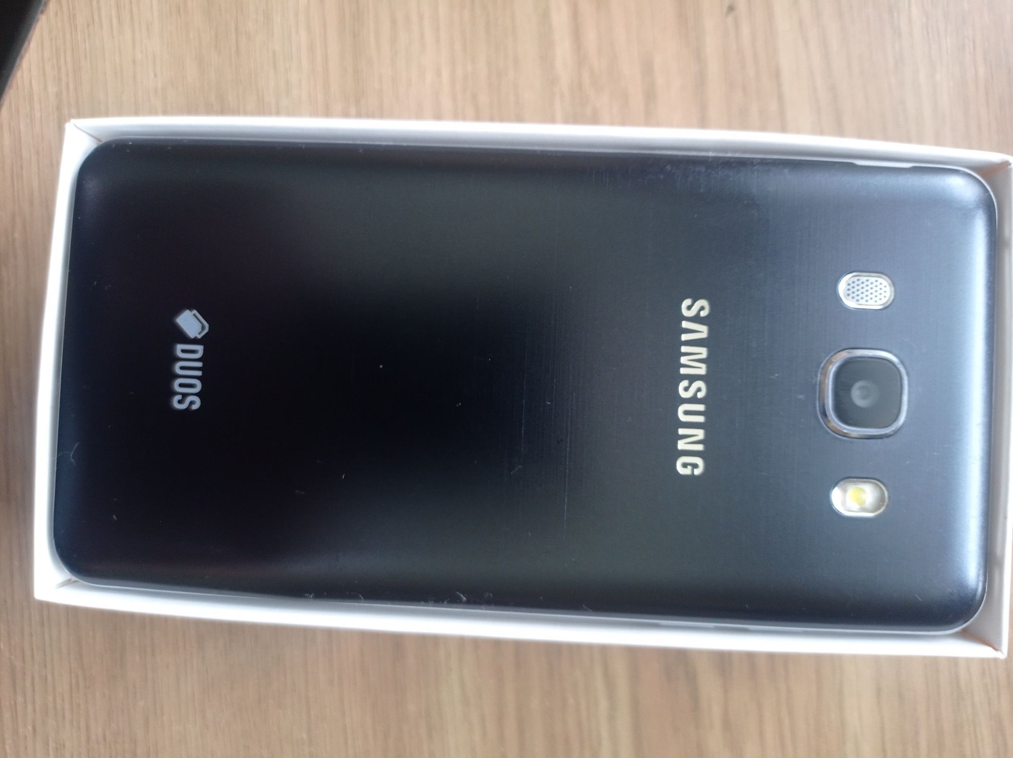Продам телефон Samsung  Galaxy J5 в отличном состоянии