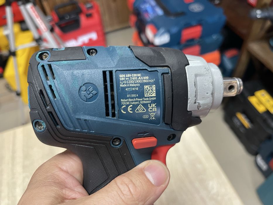 Bosch GDS 18V-330 HC + Core 4.0 Ah /