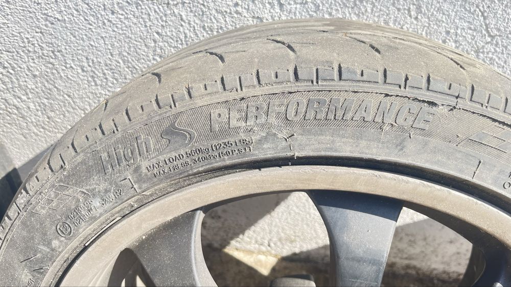 Quatro jantes especiais + pneus 205/45 R 17 88 W XL