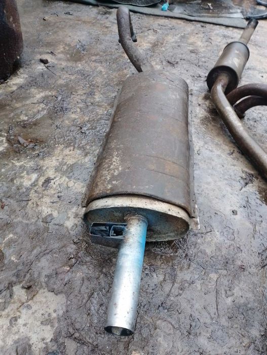 Продам вихлопну систему ВАЗ глушник