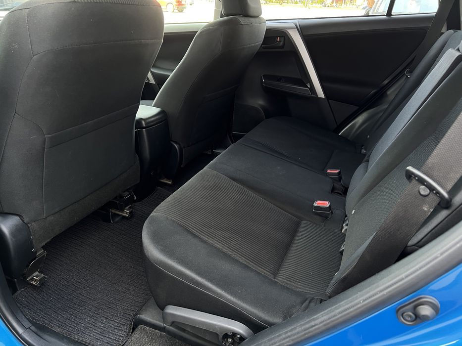 Toyota RAW4 LE 2016 / Тойота раф4