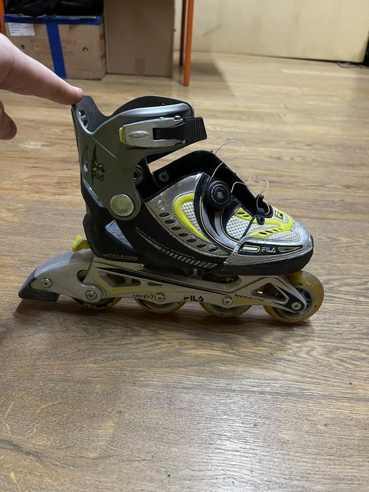 Продам роликові ковзани