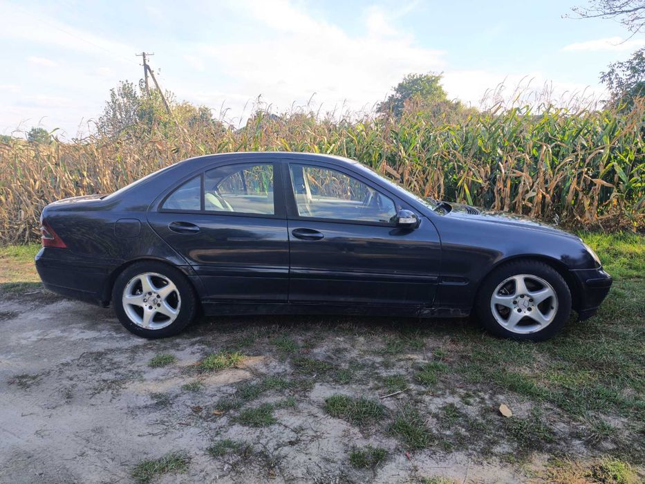 Mercedes W203 C270