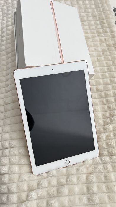 iPad 6ª Geração Rose Gold (9,7 polegadas) (com caixa)