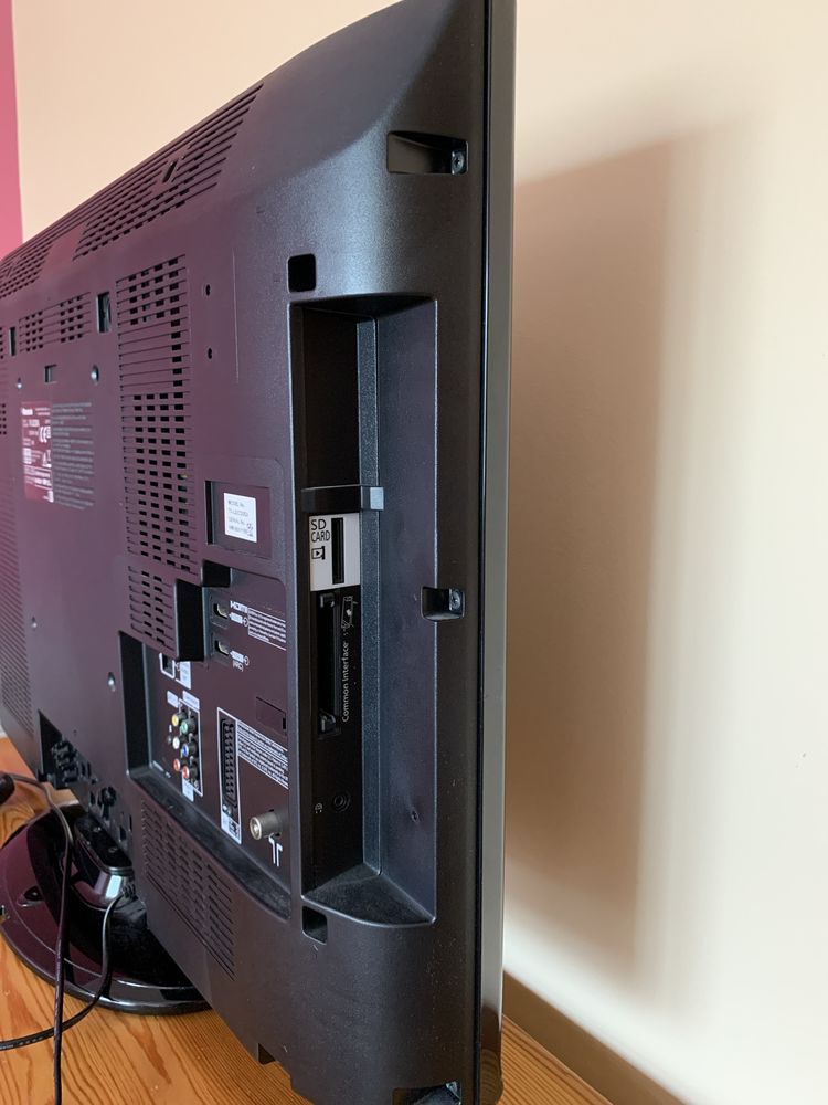 Sprzedam telewizor TV Panasonic 32’ Model TX-L32C20EA