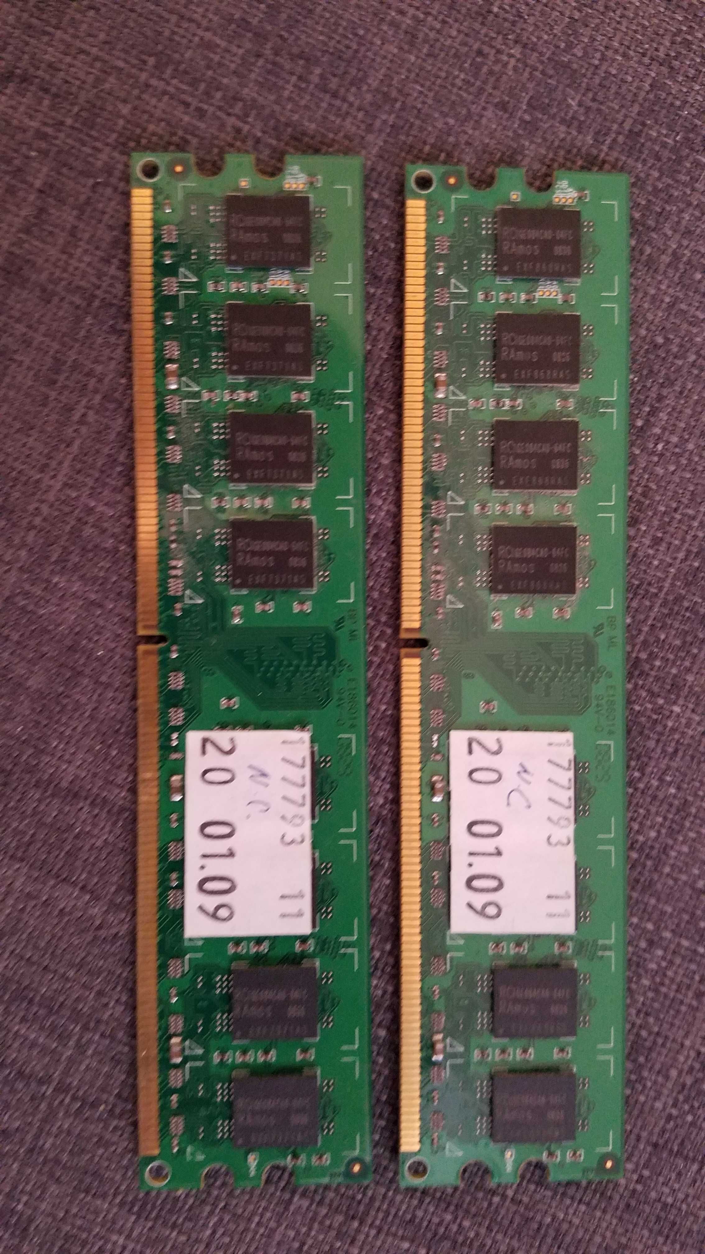 Memórias RAM PC2 5400 2GB