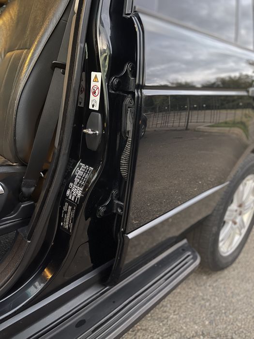 Продам Land Rover Range Rover 4.4 2007 года Официал