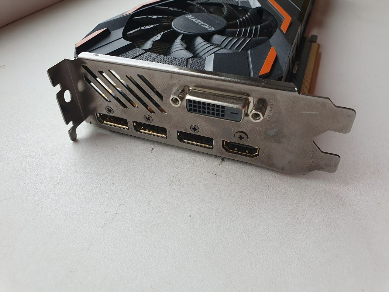 Видеокарта Gigabyte GeForce GTX 1080 8gb GDDR5 Gaming