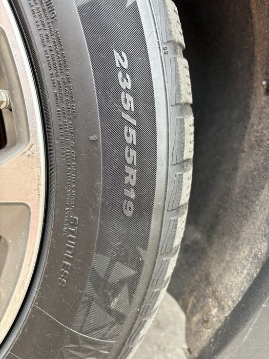 Зимова резина 235/55 R19