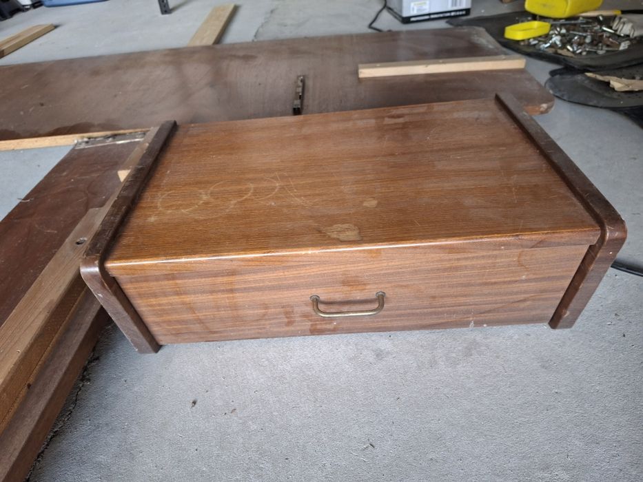 Kompletne łóżko z PRL