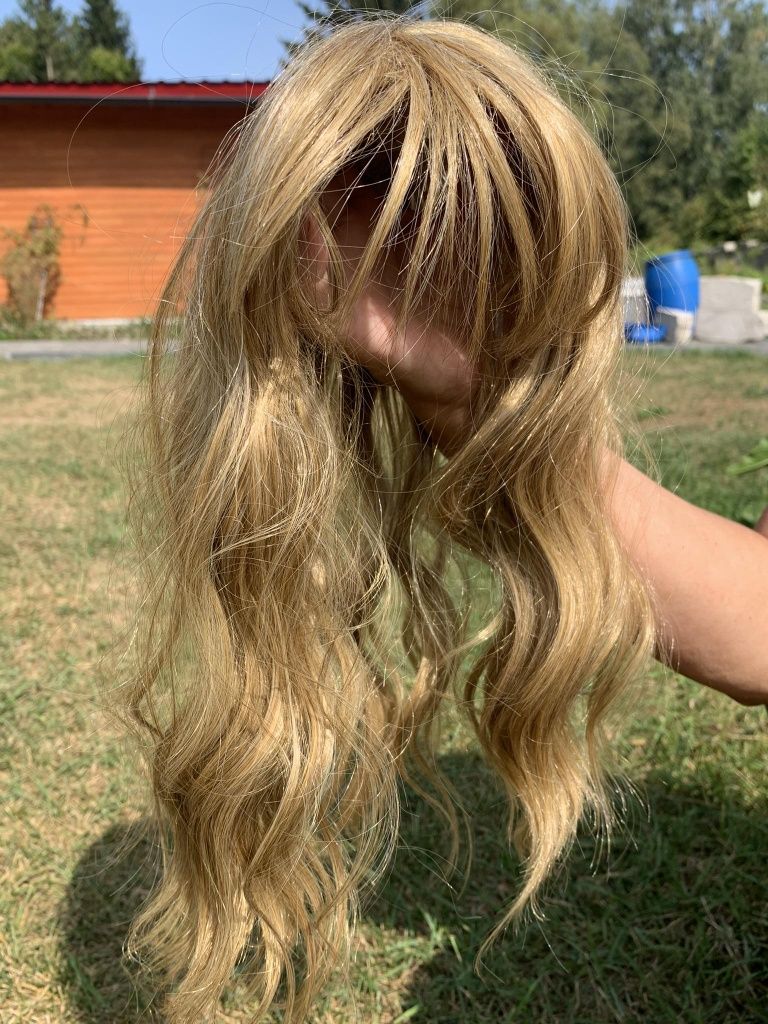 Topper blond z grzywką