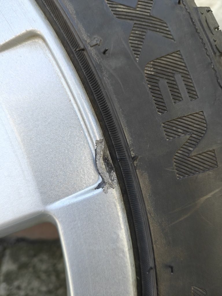 Felgi z oponami Audi TT R32 18" 5x100