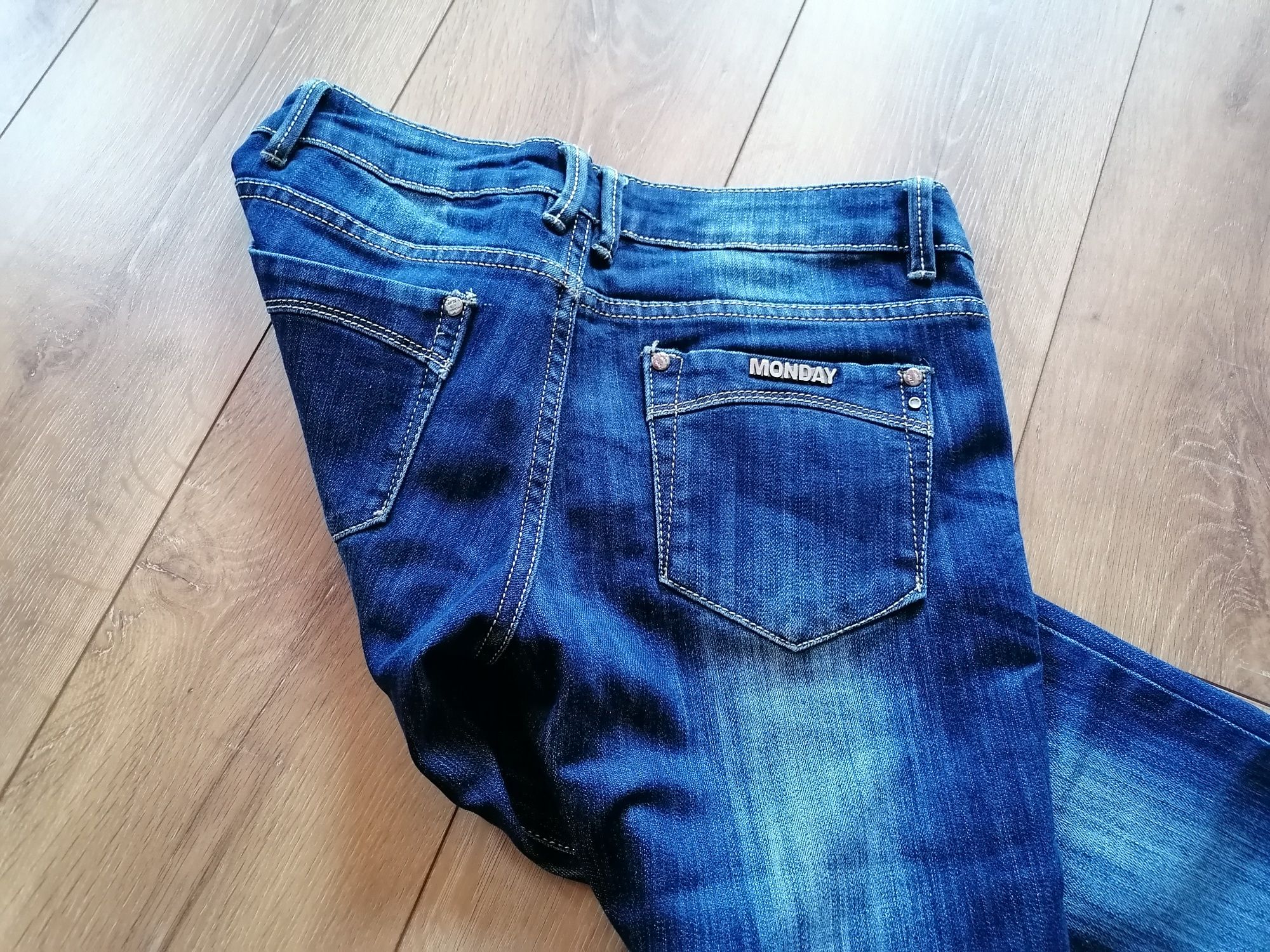 Spodnie damskie jeansowe 38/M