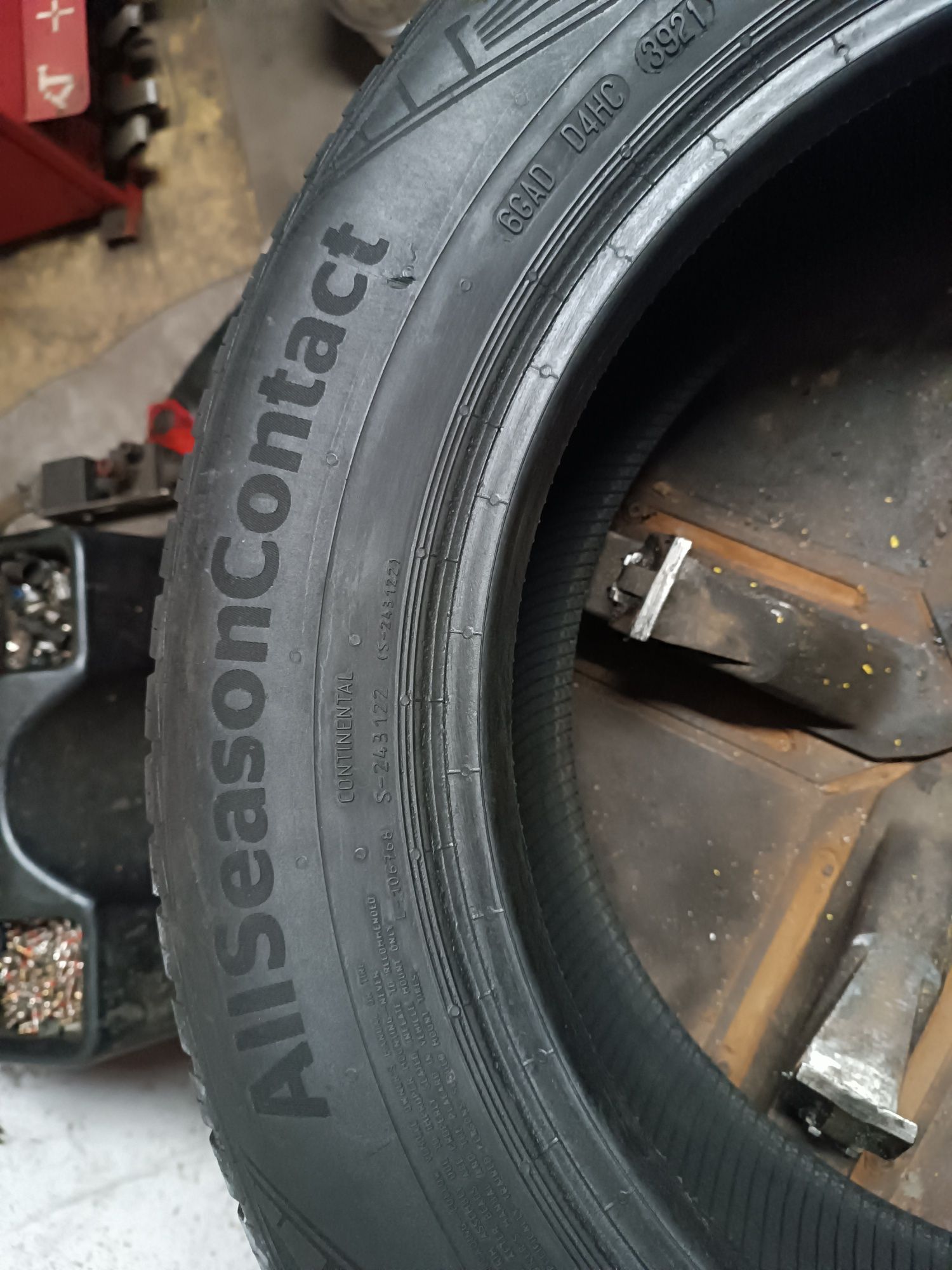 Sprzedam Oponę pojedynczą 185/65 r15 Continental