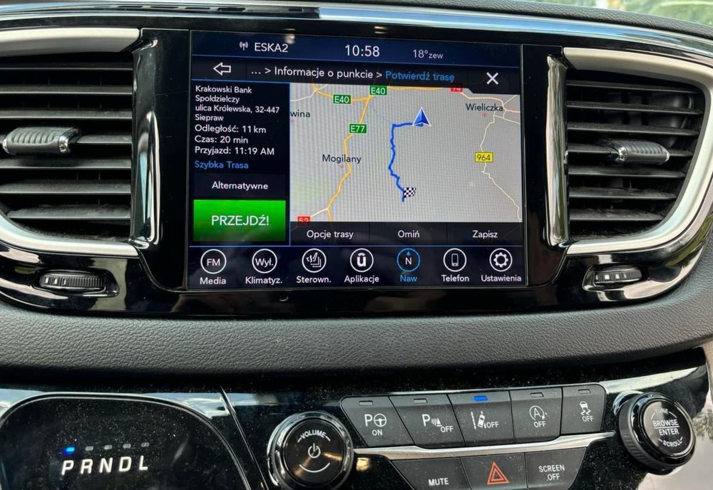 Radio Panasonic Chrysler Pacifica po konwersji mapy polski lektor