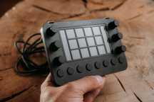 Loupedeck Live controlador para aplicações como Lightroom, Premiere...