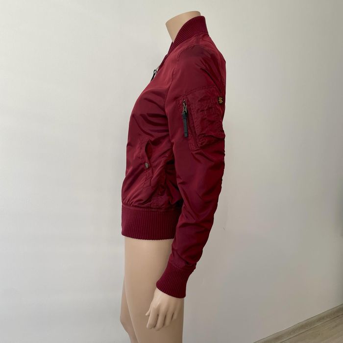 Alpha Industries bomberka kurtka damska XS
rozmiar:XS 
kolor:bordowy