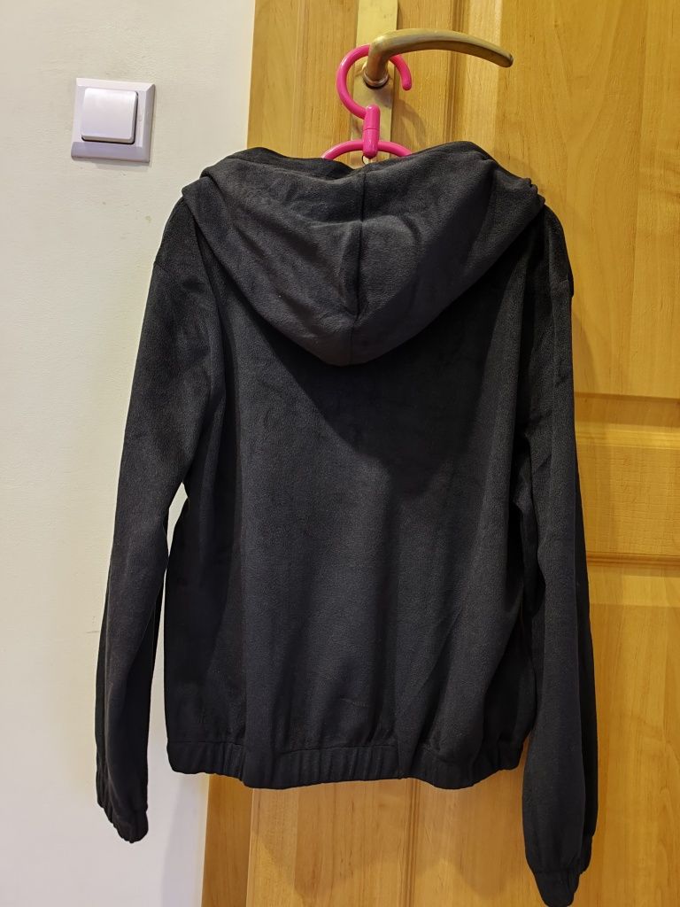 Bluza bardzo-czarna dla dziewczynki 134-140cm 8-9lat jak Nowa