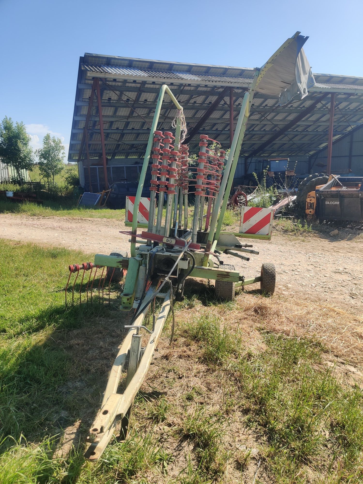 Claas Liner 470T