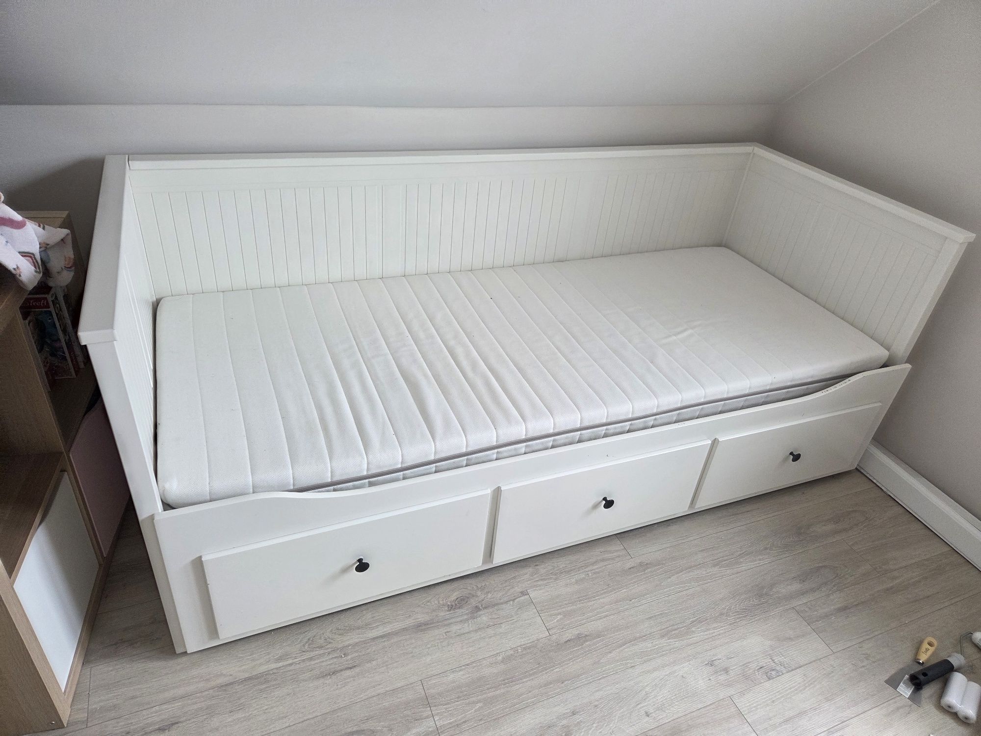 Łóżko rozkładane IKEA hemnes.