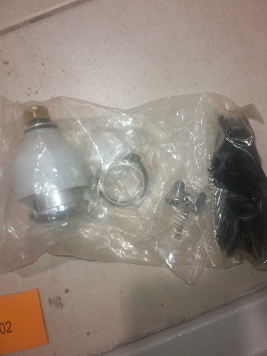 Шарові опори Nipparts 4885009