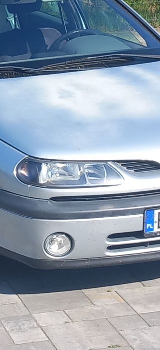 Reflektory przód/tył, hak - Renault Laguna 99rok